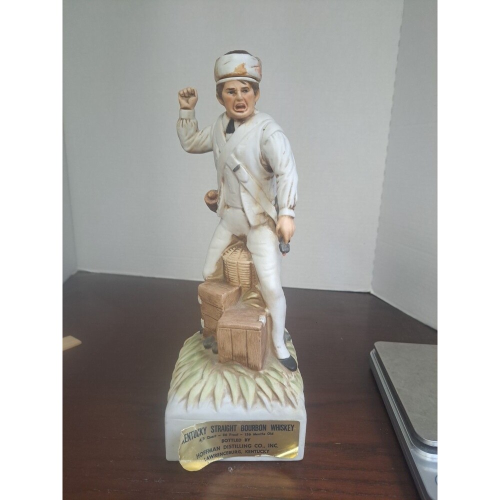 Vintage Hoffman Distilling Kentuck Straight Bourbon Whiskey Minute Man Decanter